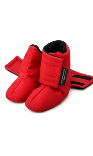 pár dětských softshellových capáčků - válenek červené barvy