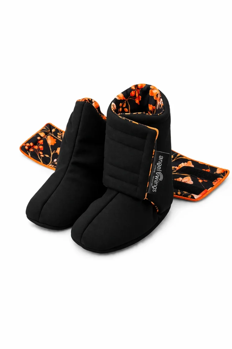 pár dětských softshellových capáčků - válenek černé barvy