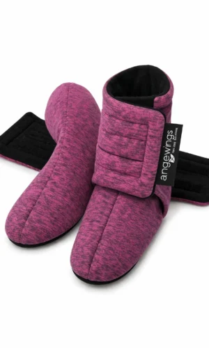 pár dětských fleecových capáčků - válenek tmavě růžové barvy